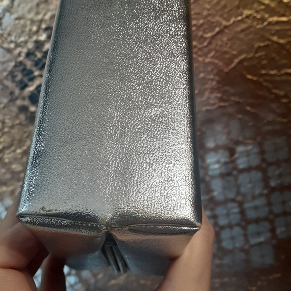 Vintage 1960s Leather And Satin Metallic Silver Bix Bag - Picture 12 of 16